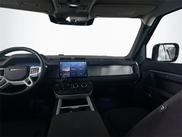 2025 Land Rover Defender 110 S photo 17