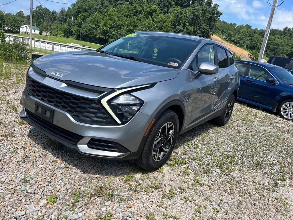 2023 Kia Sportage LX photo 3