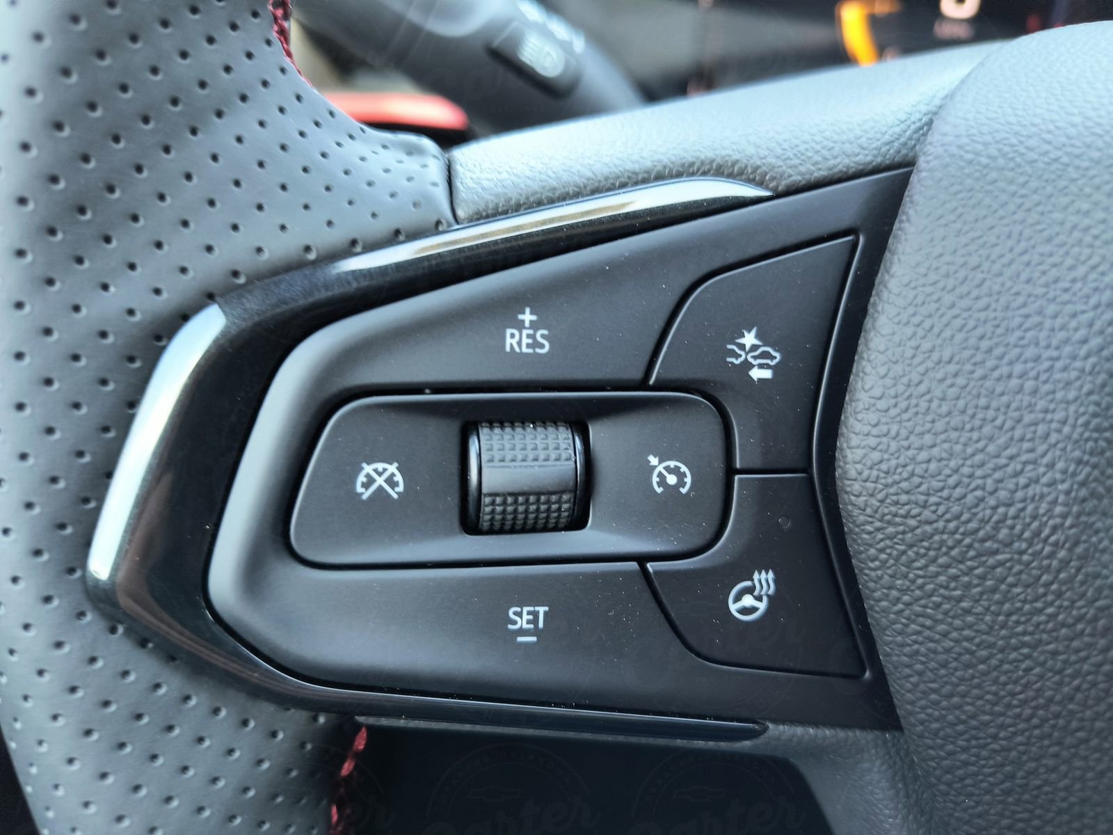 2025 Chevrolet Trax photo 16