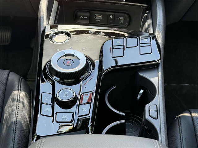 2025 Kia Sportage Plug-In Hybrid X-Line photo 19