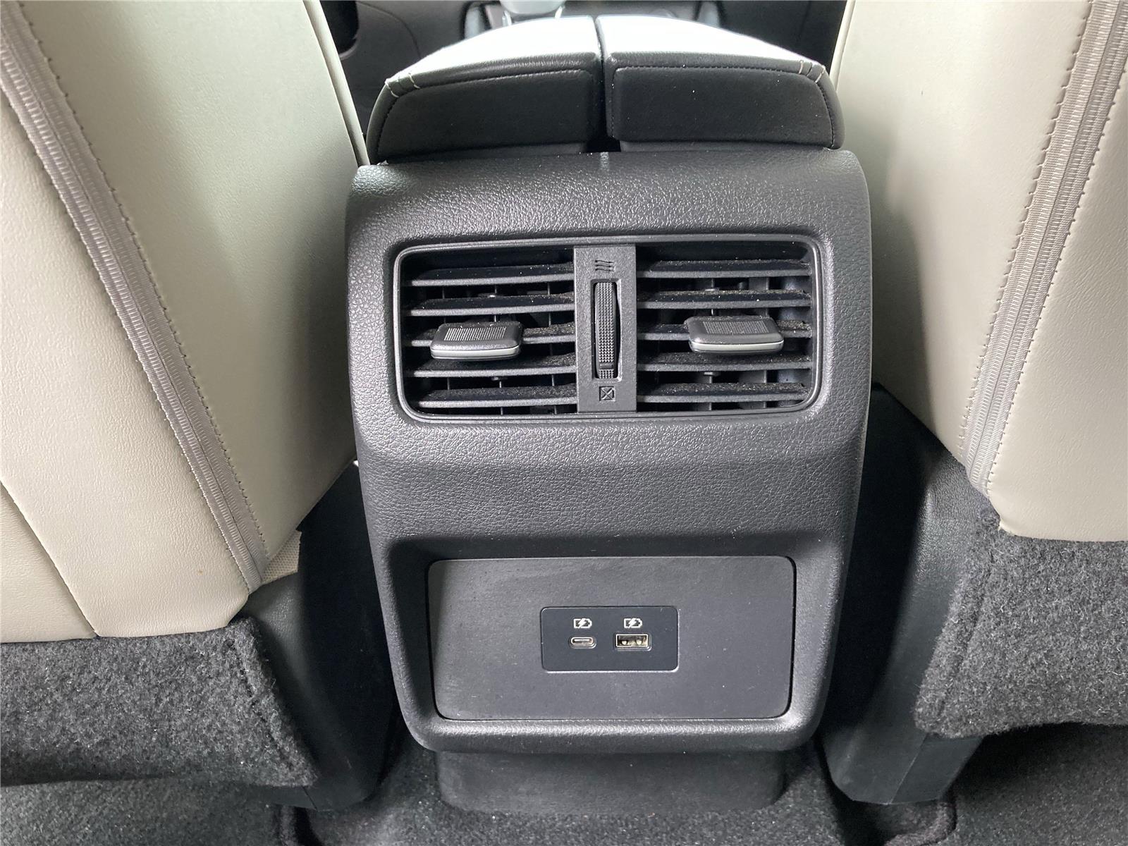 2021 Nissan Rogue SV photo 26