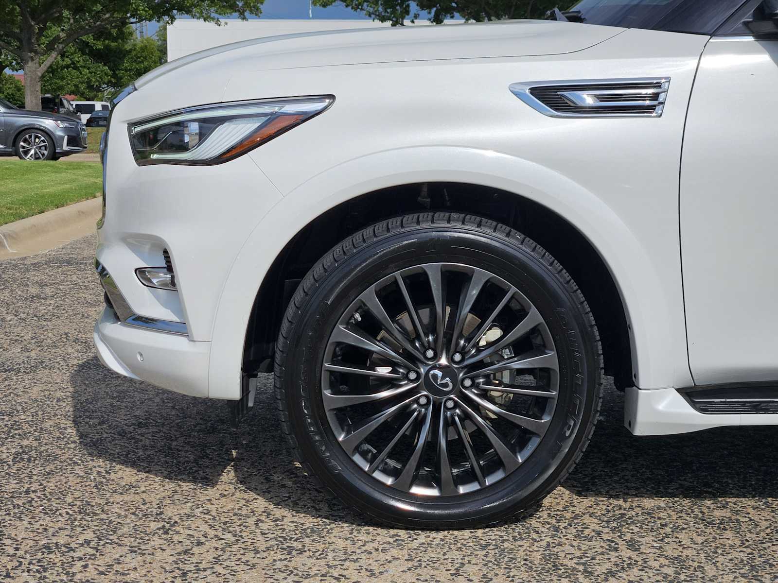 2023 Infiniti QX80 Sensory photo 7