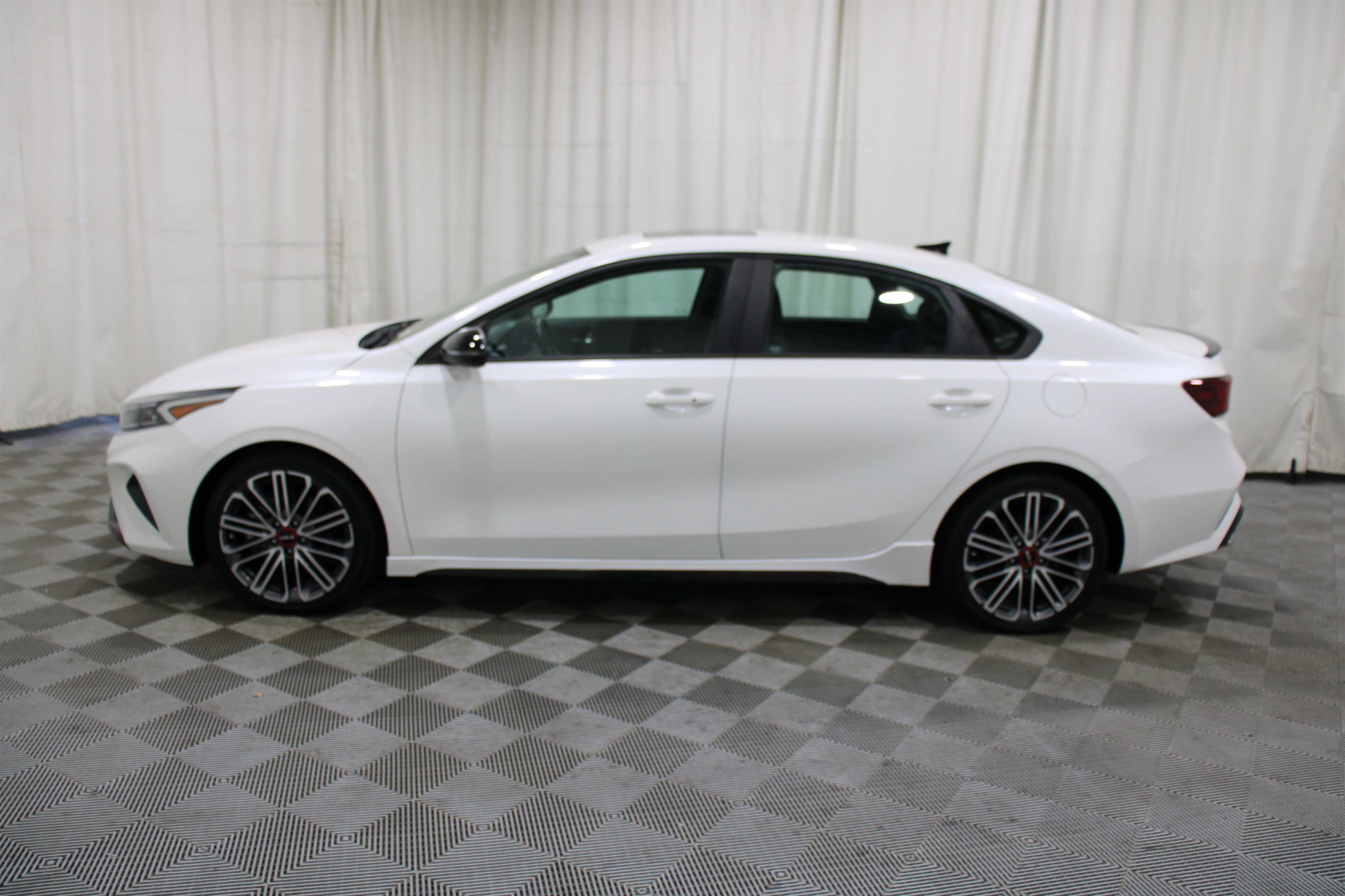 2023 Kia Forte GT photo 18