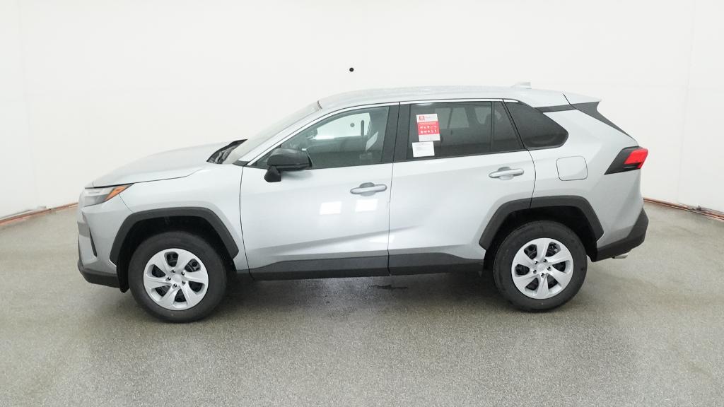 2025 Toyota RAV4 LE photo 9