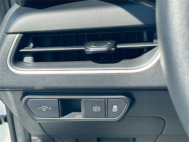 2025 Kia K4 LXS photo 10