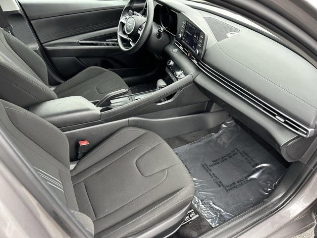 2023 Hyundai Elantra SEL photo 22