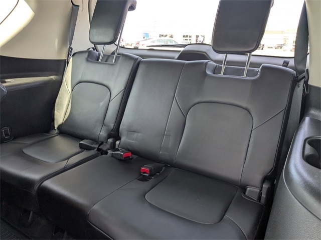 2022 Nissan Armada SV photo 21