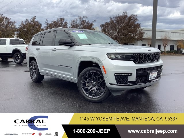 2023 Jeep Grand Cherokee L Summit's photo