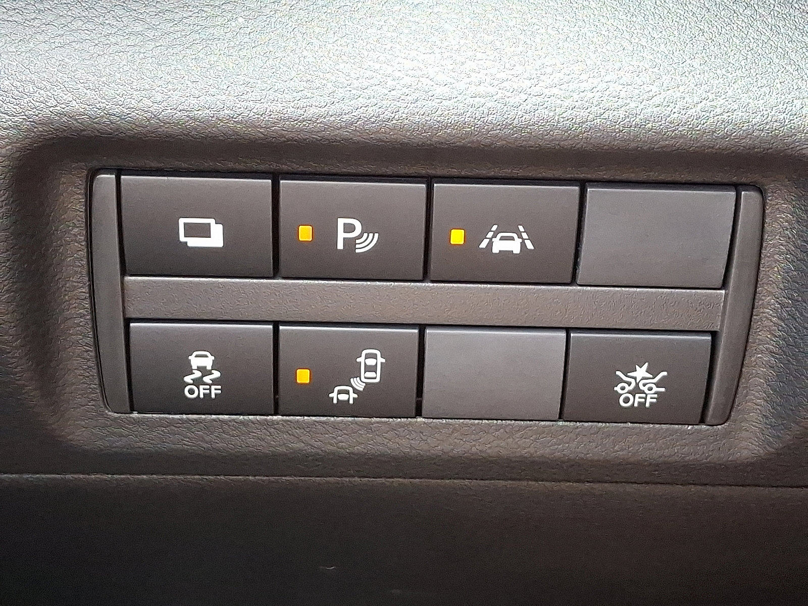 2025 Nissan Kicks Play S photo 14
