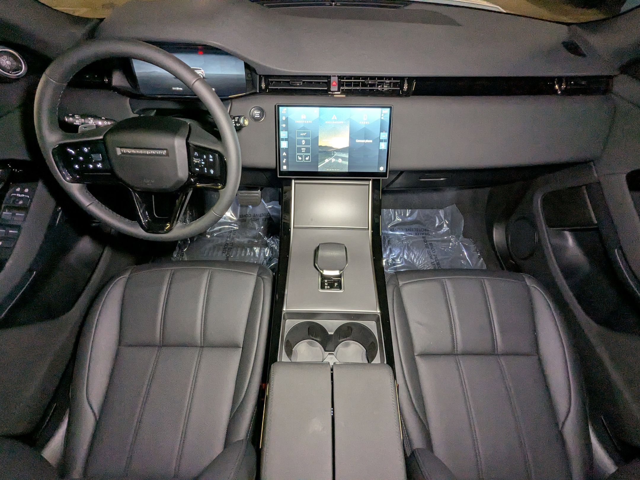 2026 Land Rover Range Rover Evoque S photo 15