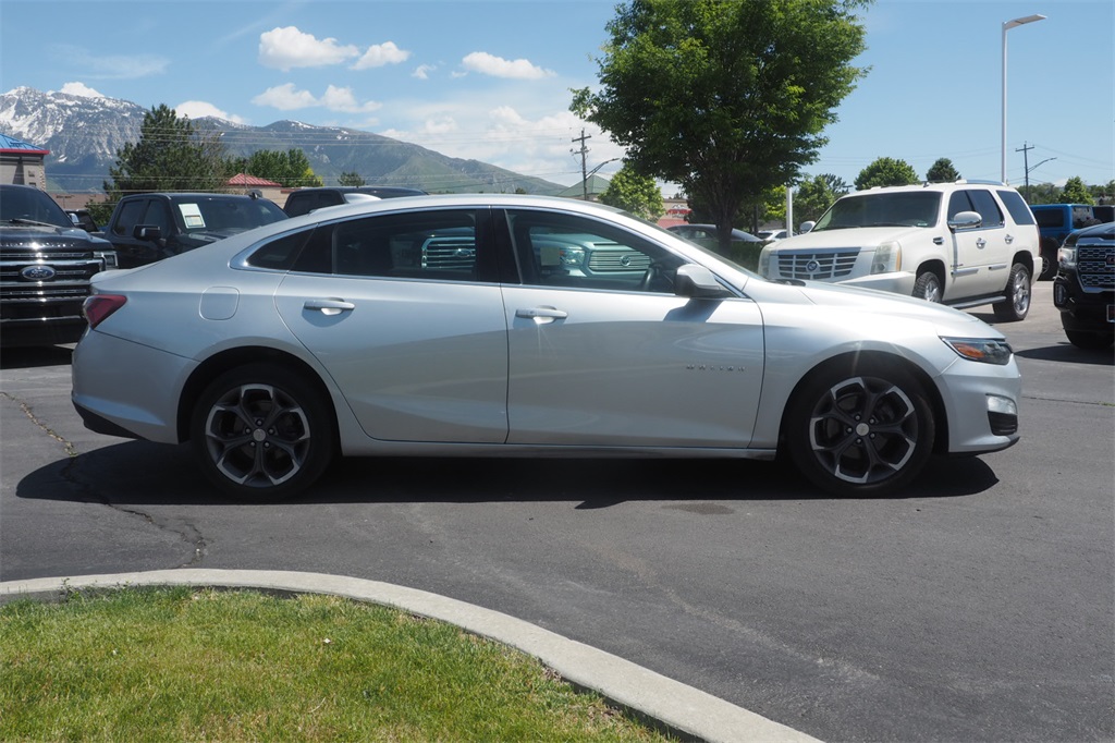 2021 Chevrolet Malibu 1LT photo 4