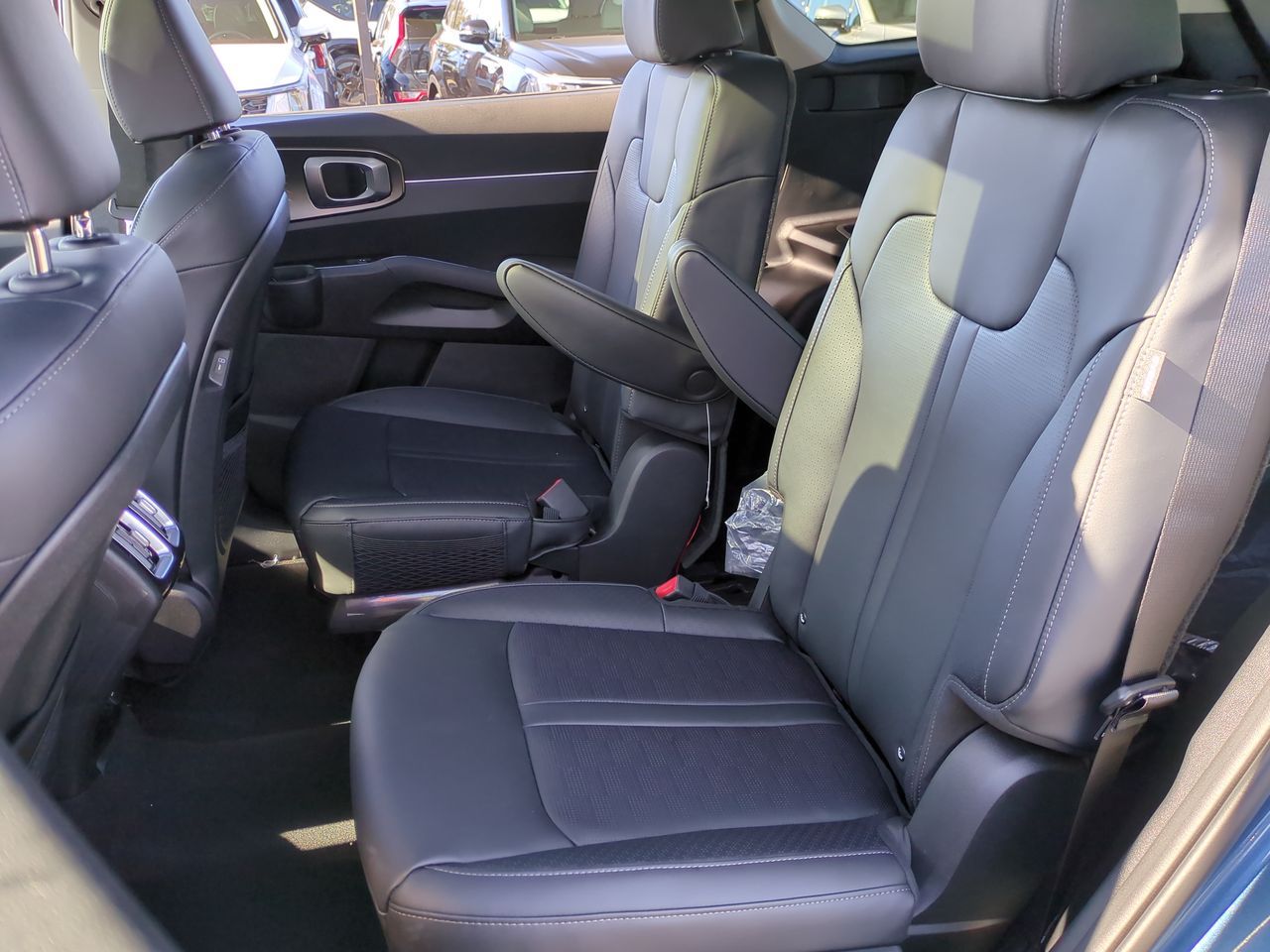 2025 Kia Sorento Hybrid EX photo 20