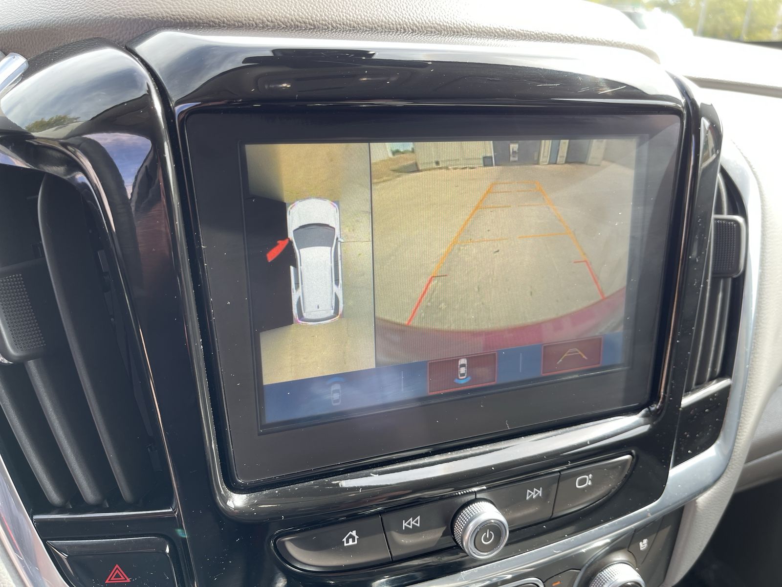 2018 Chevrolet Traverse Premier photo 13