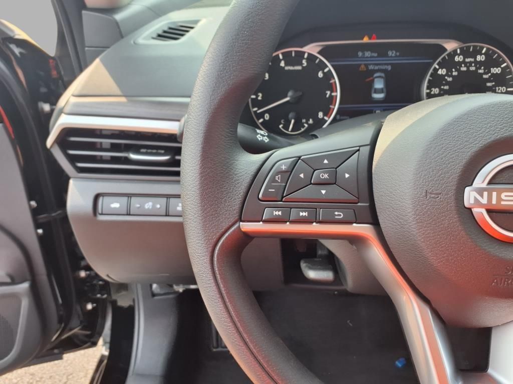 2025 Nissan Altima SV Special Edition photo 8