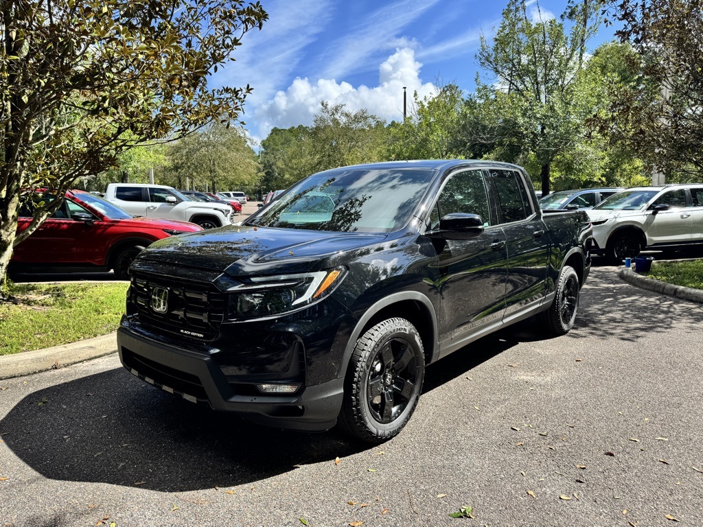 2025 Honda Ridgeline Black Edition photo 4