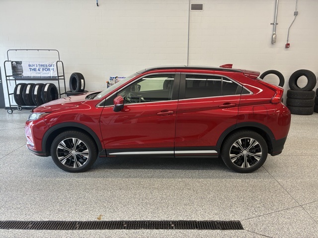 Used 2018 Mitsubishi Eclipse Cross SEL with VIN JA4AT5AA5JZ051467 for sale in Brazil, IN