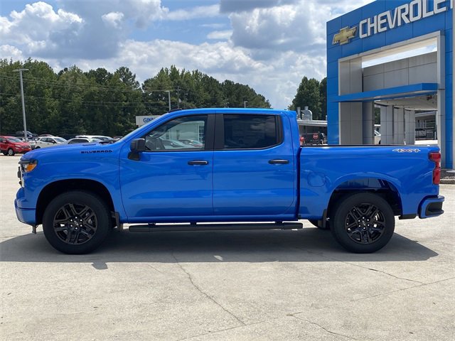 2026 Chevrolet Silverado 1500 Custom photo 2