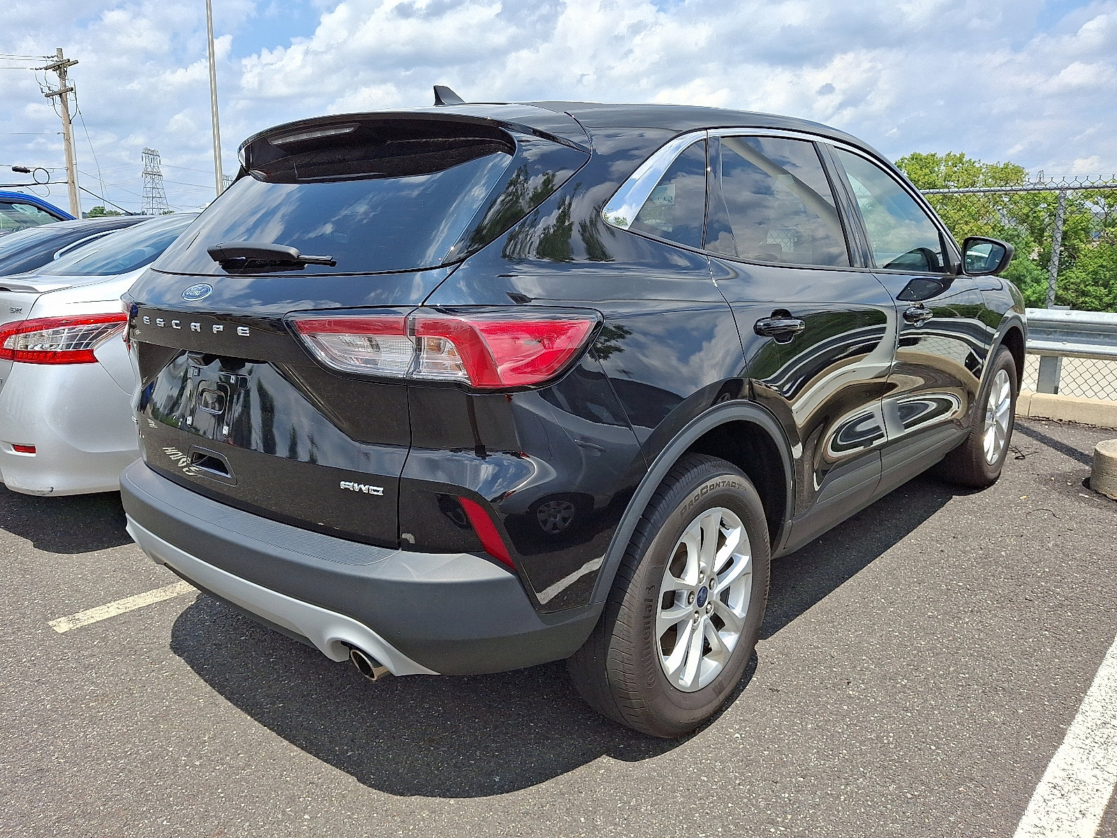 2022 Ford Escape SE photo 3