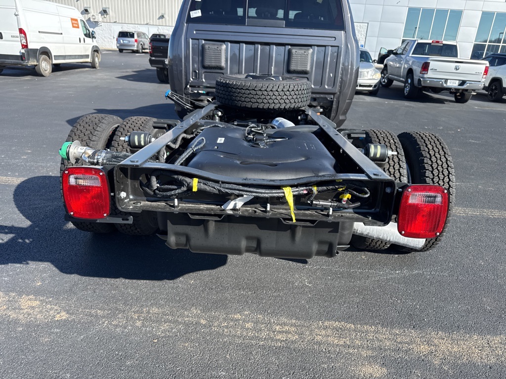 2026 Ram 3500 Tradesman photo 4