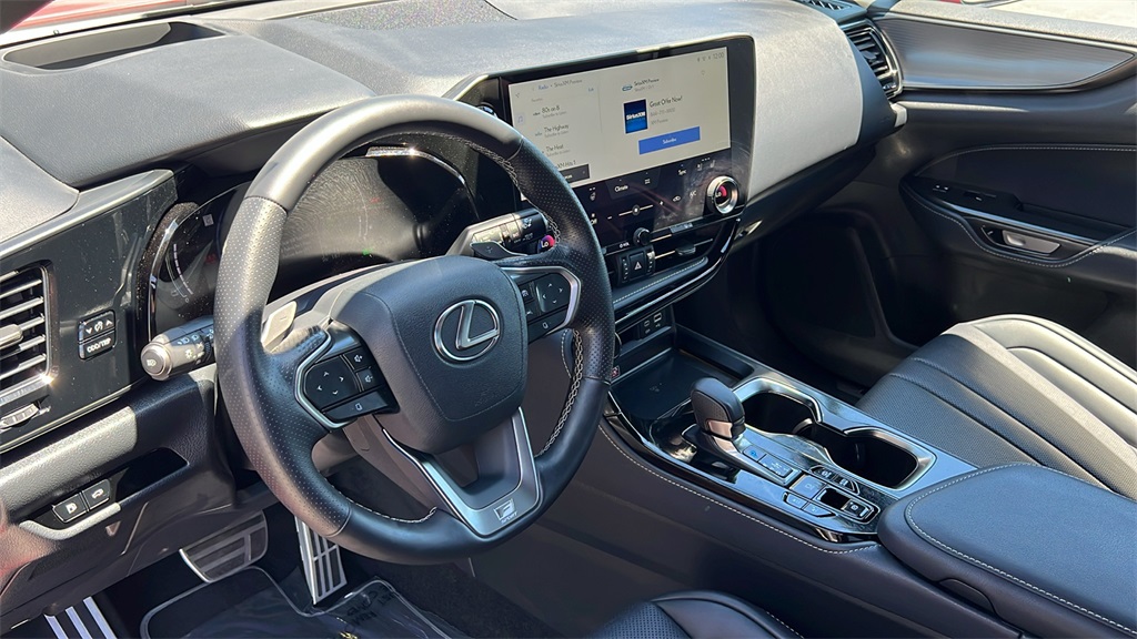 2025 Lexus NX F SPORT Handling photo 17