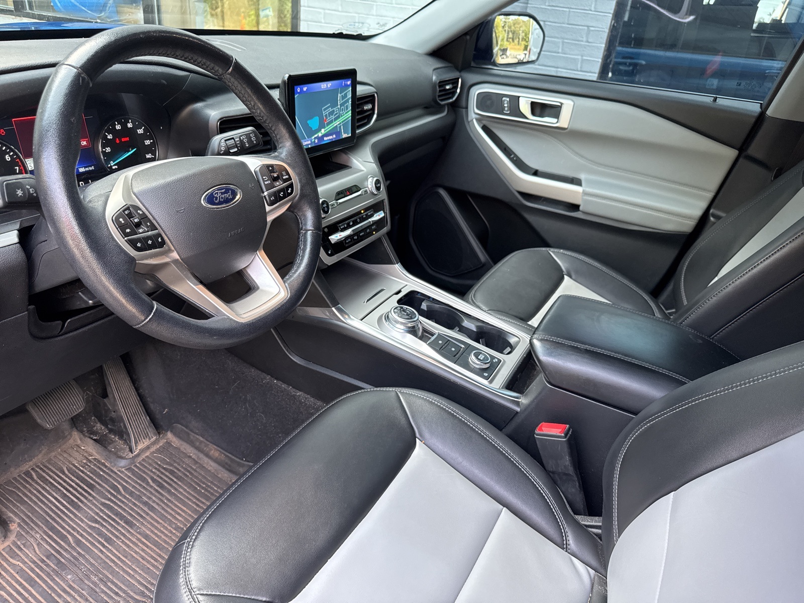 2022 Ford Explorer XLT photo 36
