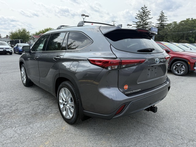 2021 Toyota Highlander Hybrid Limited photo 5