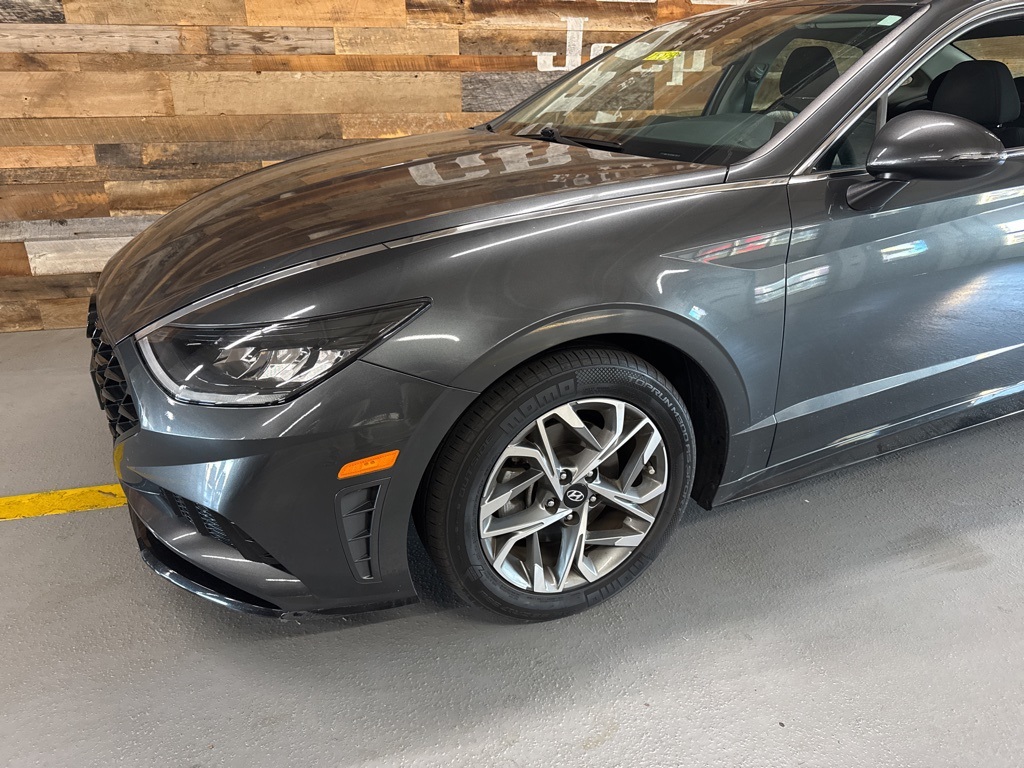 2022 Hyundai Sonata SEL photo 3