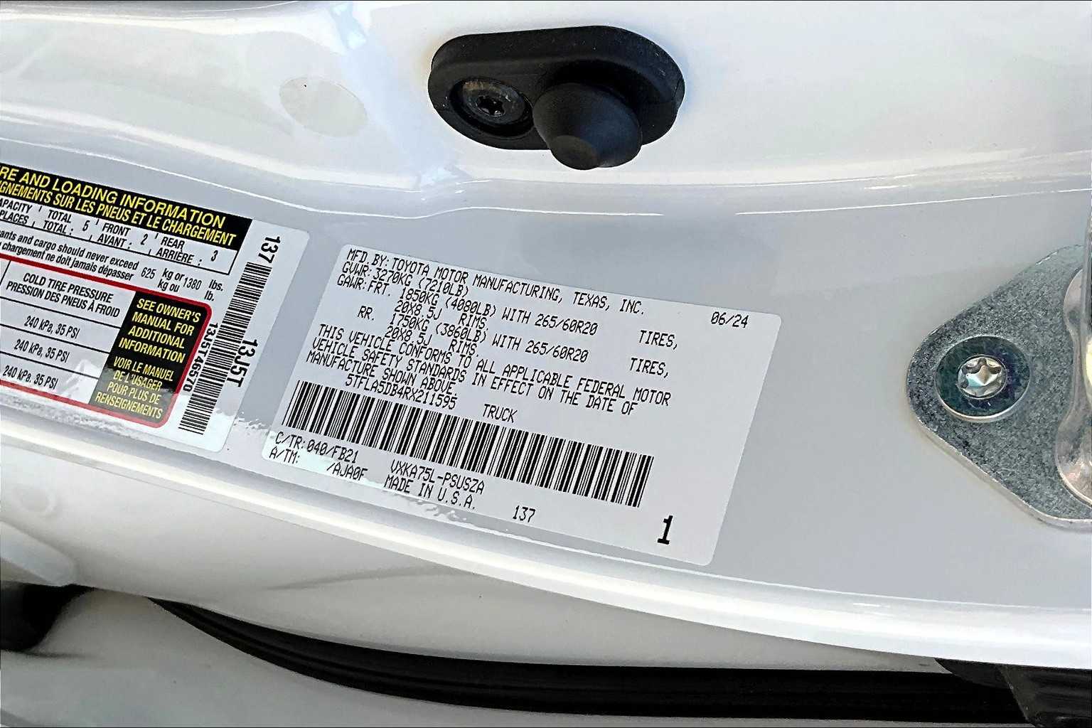 2024 Toyota Tundra SR5 photo 33