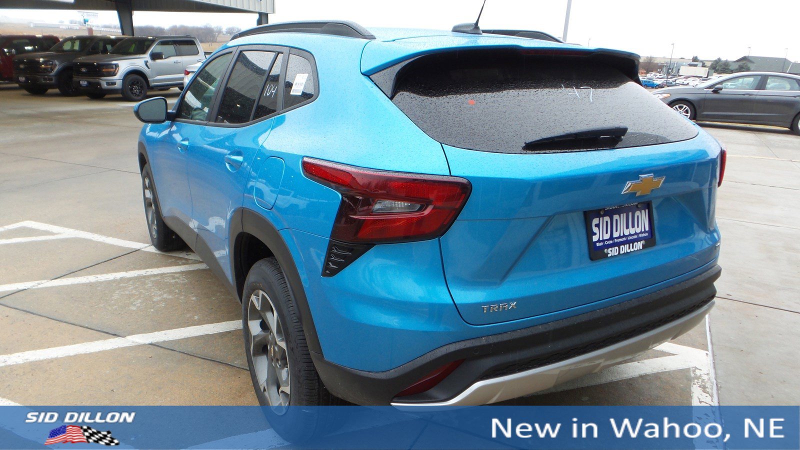 2025 Chevrolet Trax LT photo 3