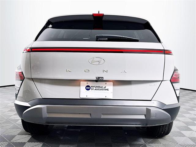 2026 Hyundai Kona SEL photo 4