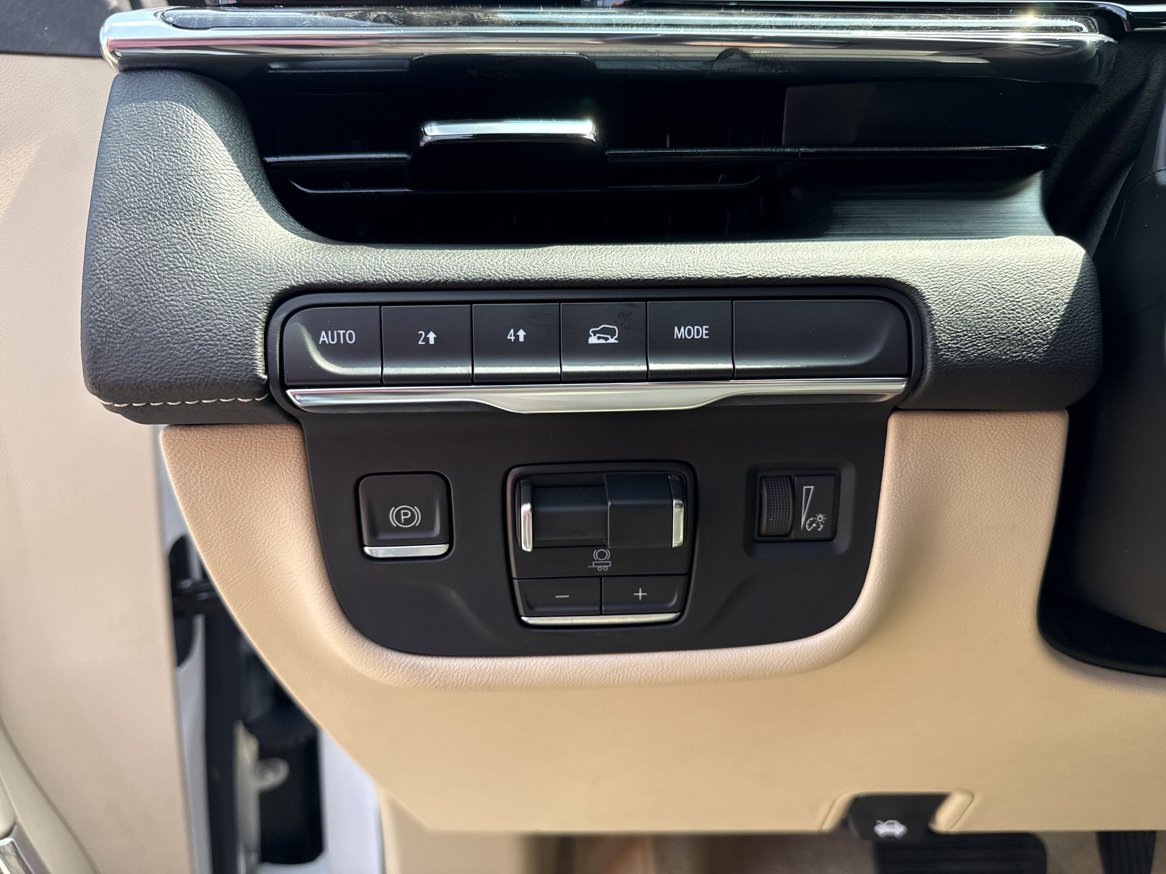 2023 Cadillac Escalade Premium Luxury photo 10