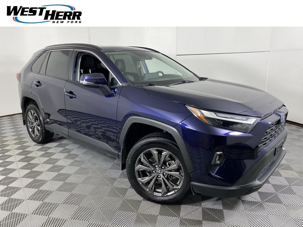 2024 Toyota RAV4 XLE Premium's photo