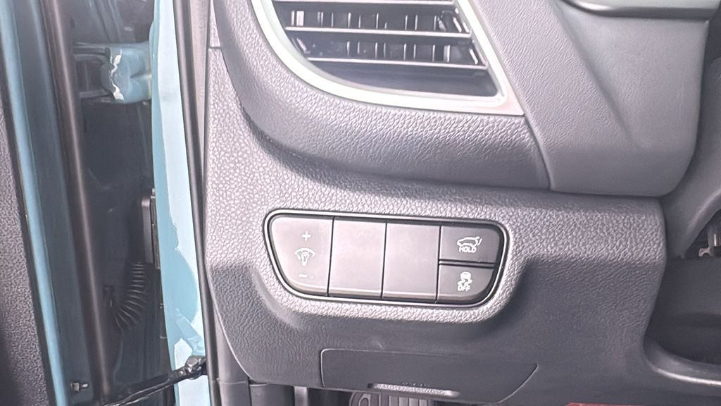 2026 Kia Seltos SX photo 31