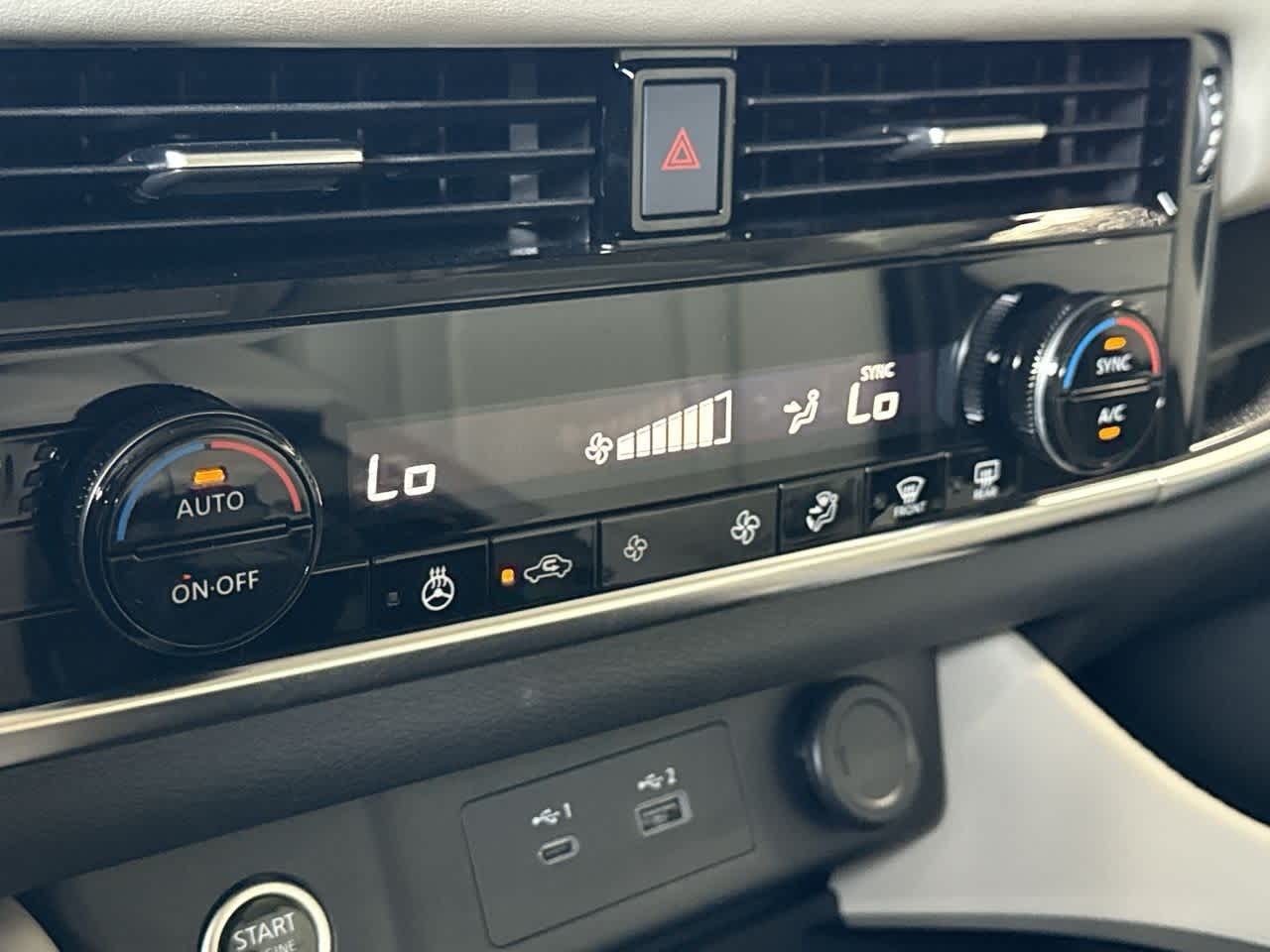 2023 Nissan Rogue SL photo 19