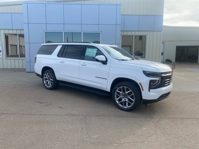 2026 Chevrolet Suburban RST's photo