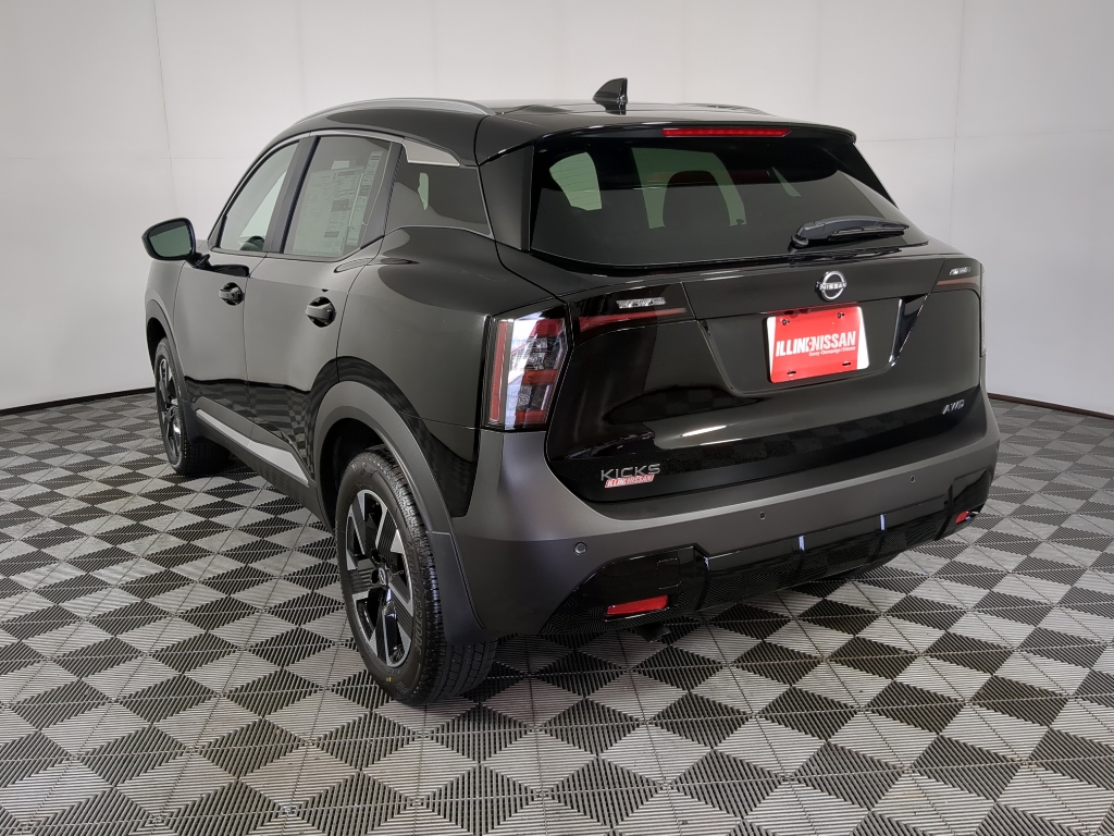2025 Nissan Kicks SV photo 2