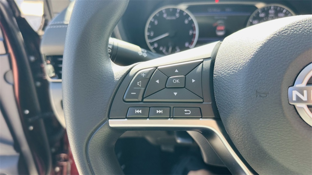 2025 Nissan Sentra SV photo 15
