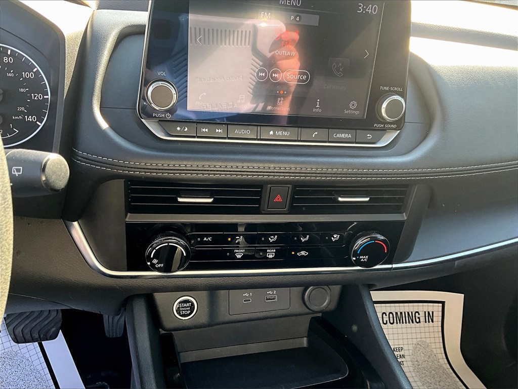 2023 Nissan Rogue S photo 25