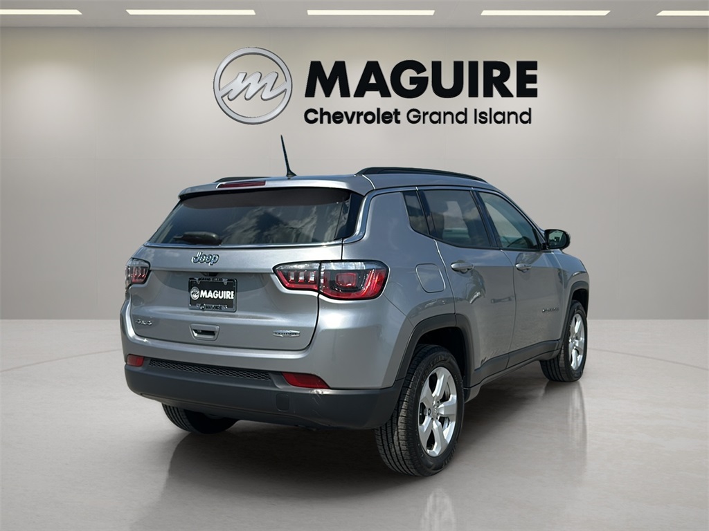 2018 Jeep Compass Latitude photo 22