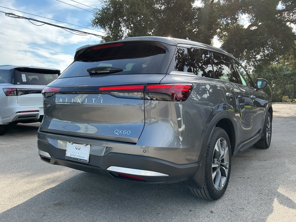 2026 Infiniti QX60 Pure photo 3