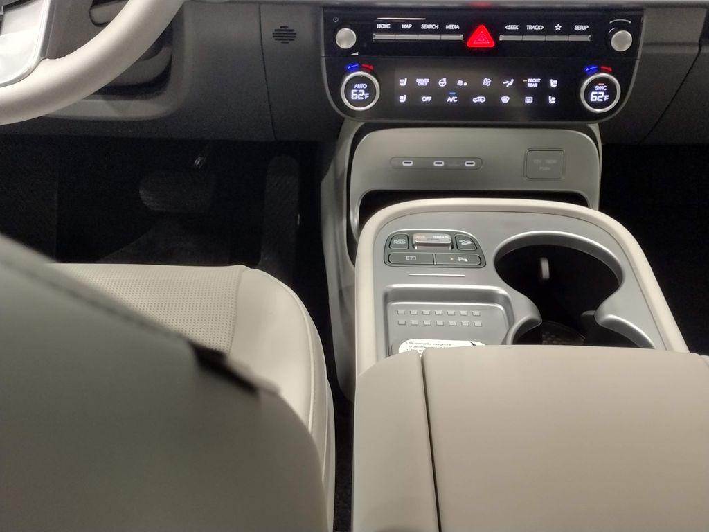 2026 Hyundai Ioniq SEL photo 35