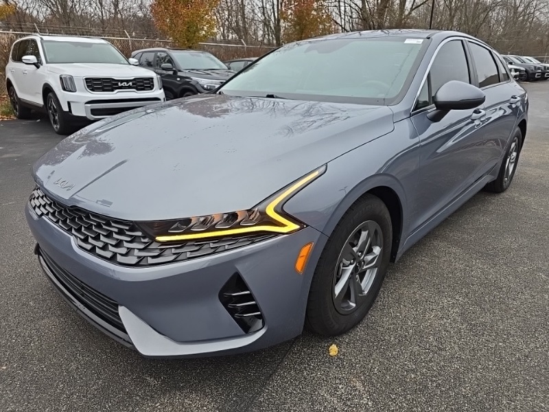 2023 Kia K5 LXS photo 3