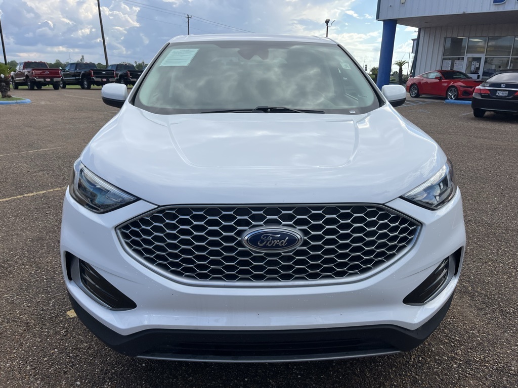 2024 Ford Edge SEL photo 2