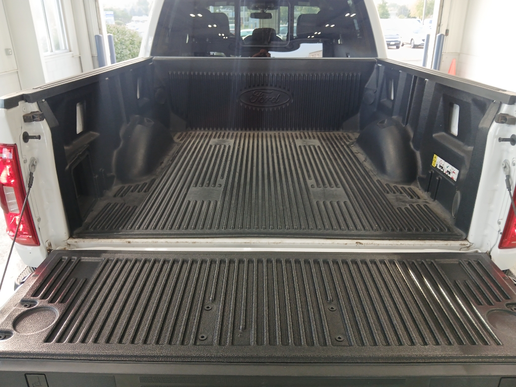 2023 Ford F-150 XLT photo 17
