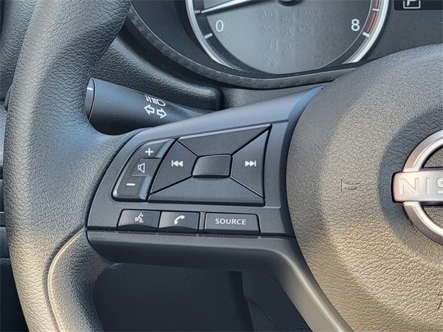 2025 Nissan Versa 1.6 S photo 28