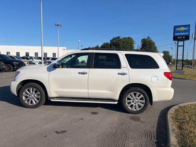 2017 Toyota Sequoia Platinum photo 2