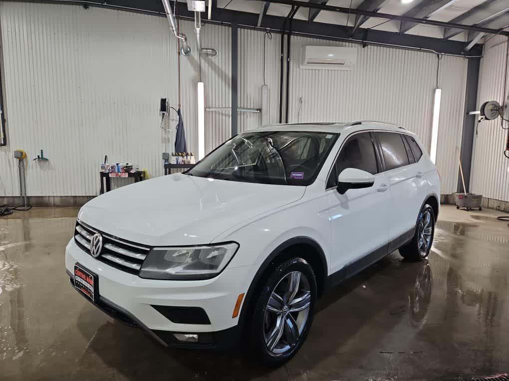2020 Volkswagen Tiguan SEL's photo