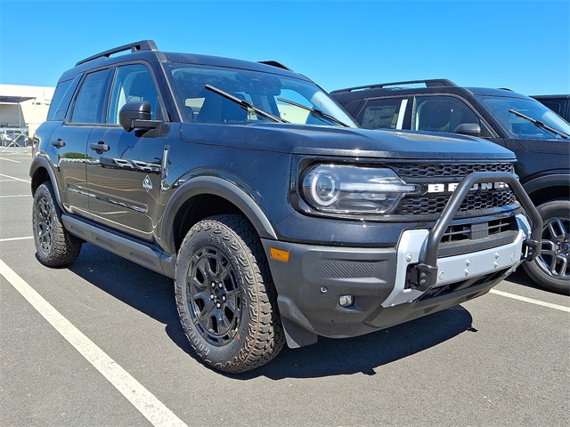 2025 Ford Bronco Sport Outer Banks photo 3