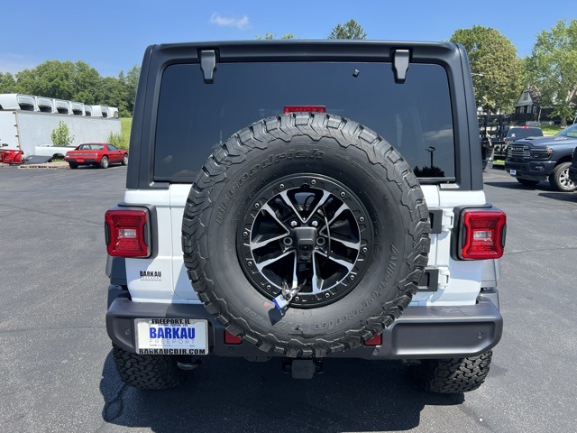 2025 Jeep Wrangler Willys photo 4