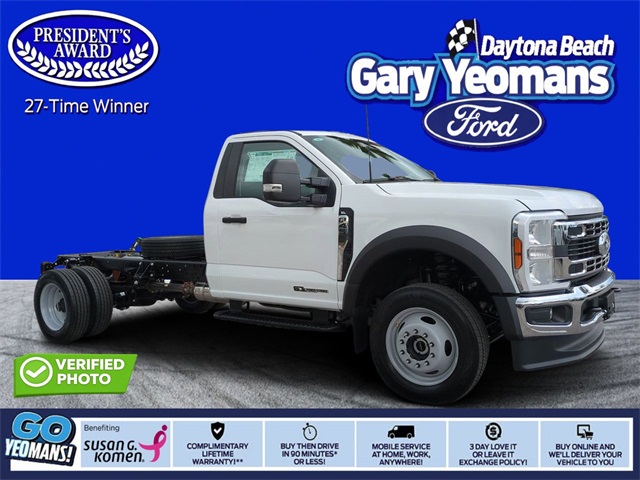 2025 Ford F-450 Super Duty Chassis Cab XL's photo